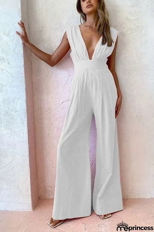 Deep V-neck Sleeveless Jumpsuit