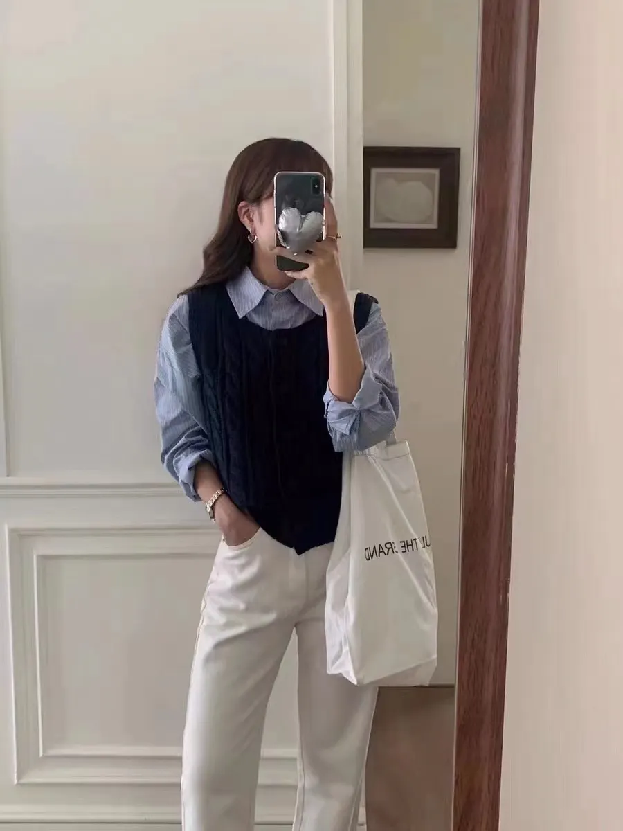 Churchf Churchf Short Fold Wear Single Breasted Sweater Cardigan Vest Retro Twist Round Neck Thick Line Knit Vest Woman