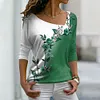 Blusa manga longa floral com decote em V