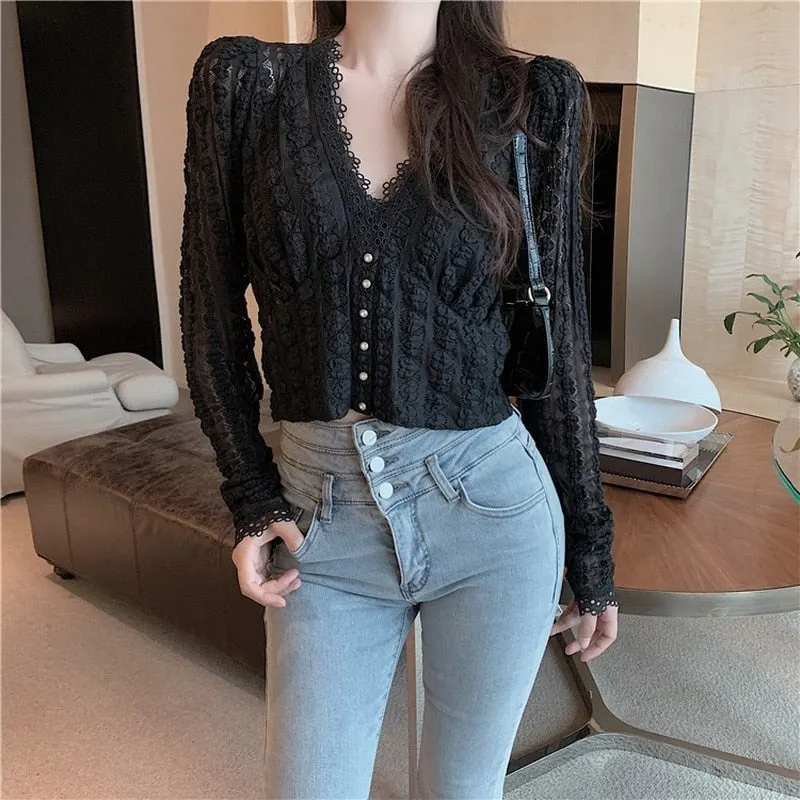 2021 Spring New Korean Style Short White Lace Shirt Women V-neck Long Sleeve Cardigan Vintage Women Blouses Elegant Blusas 11841