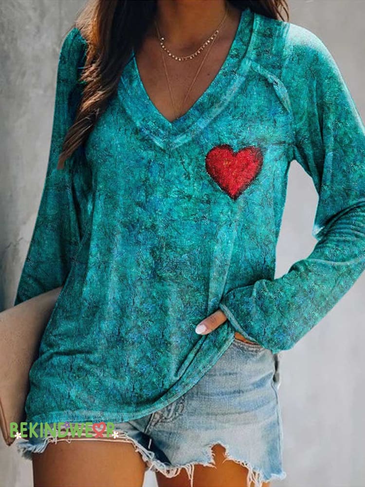 Women&rsquo;s Retro Heart Print V Neck Long Sleeve Tops Color / S