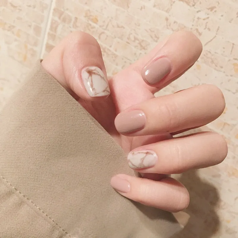 24Pcs Coffee Color With Grids Heart Designs False Nail Full Cover Fake Nails with Glue Detachable Wearable Manicure Nail Tips-Nail Inspo