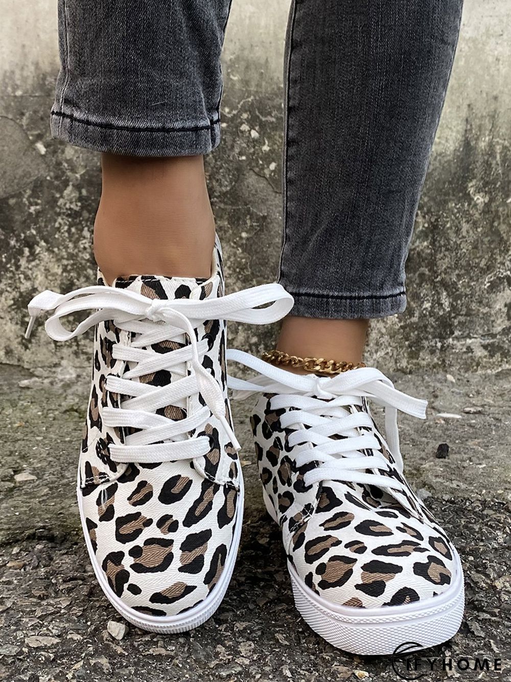 Christmas Red Plaid Black And White Plaid Leopard Casual Flat Shoes | IFYHOME