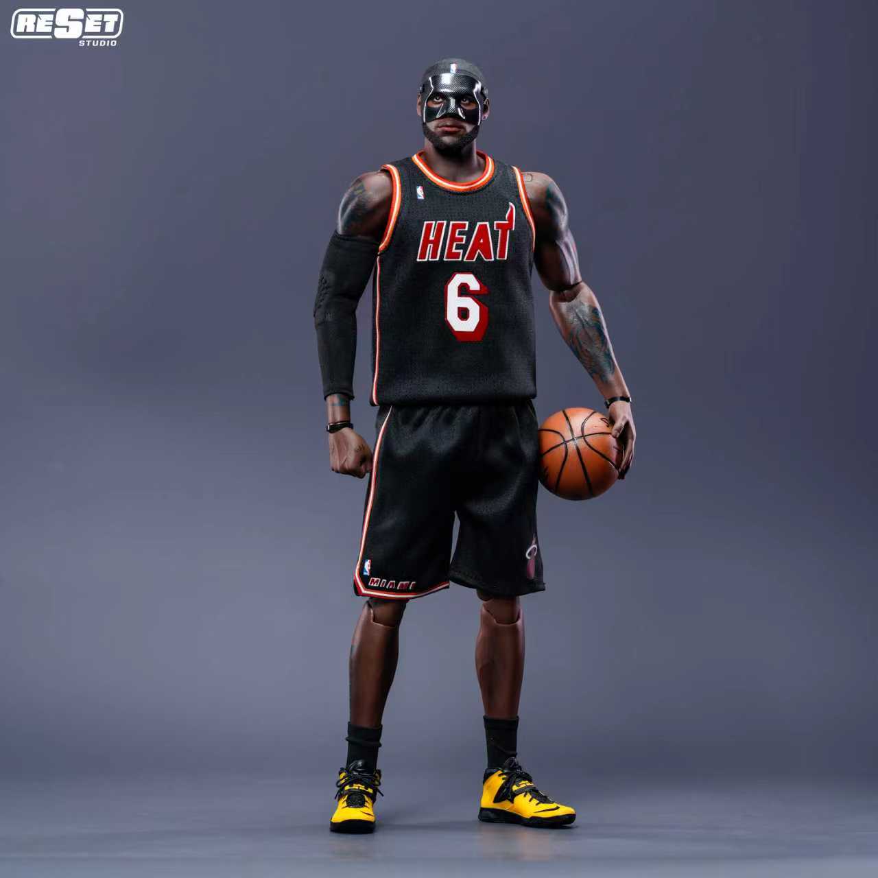 NBA レブロン・ジェームズ マイアミ・ヒート　フィギュア Reset Studio - Miami Heat Black Mask LeBron James 1/6 Scale