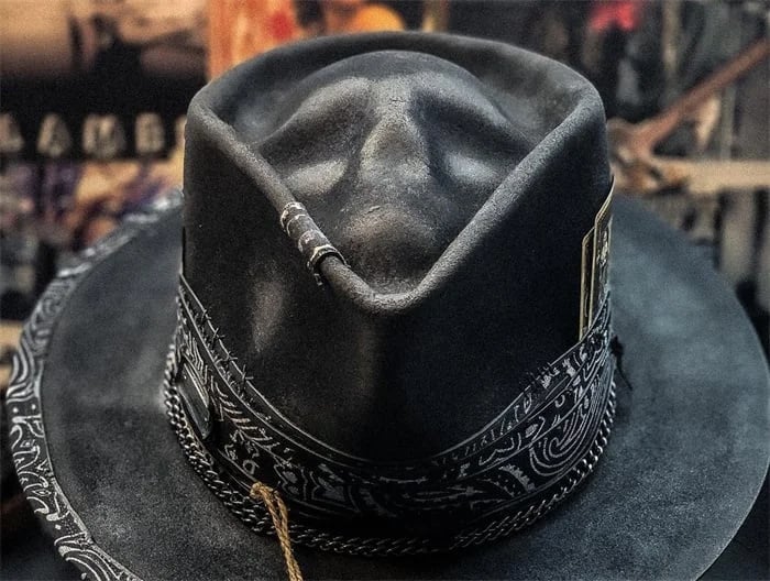 Symbol of power and glamour💀"Harvester of Sorrow" Handmade Skull Hat