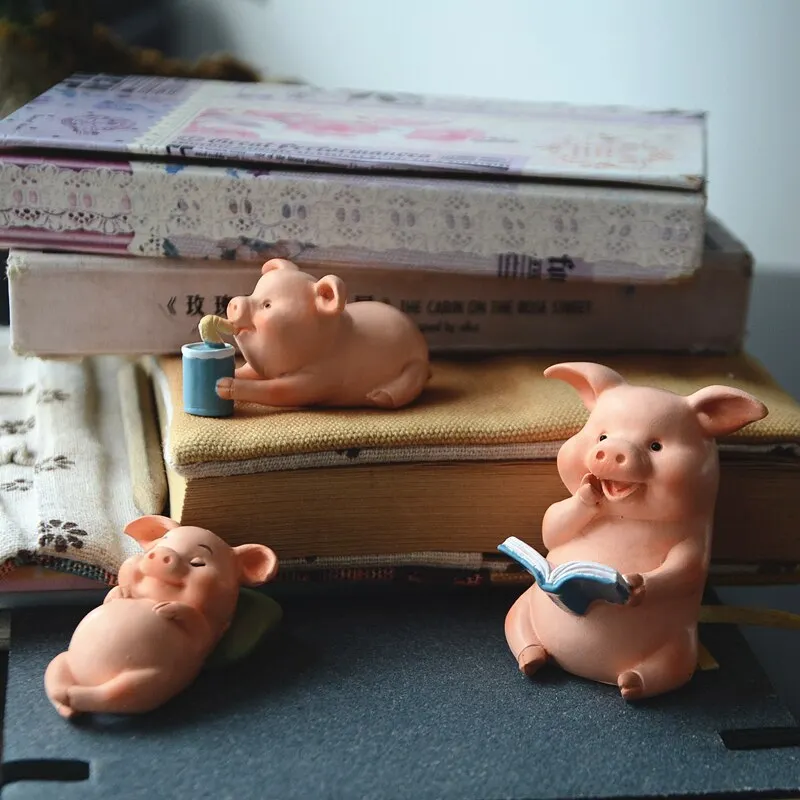 Cute Piggy Ornament Pink Pig Figurine Animal Model Car Ornament Dollhouse Decor Micro Landscape Decoration