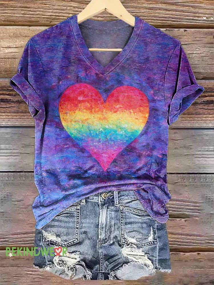 Women&rsquo;s Rainbow Heart V-neck Casual T-Shirt Multicolor / S