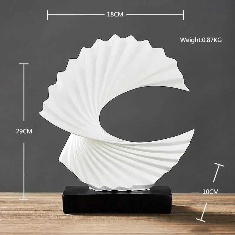 European Resin Abstract Sculpture Home Decoration Accessoies Modern Gold Art Statues Living Room decorative Office Desk Decor