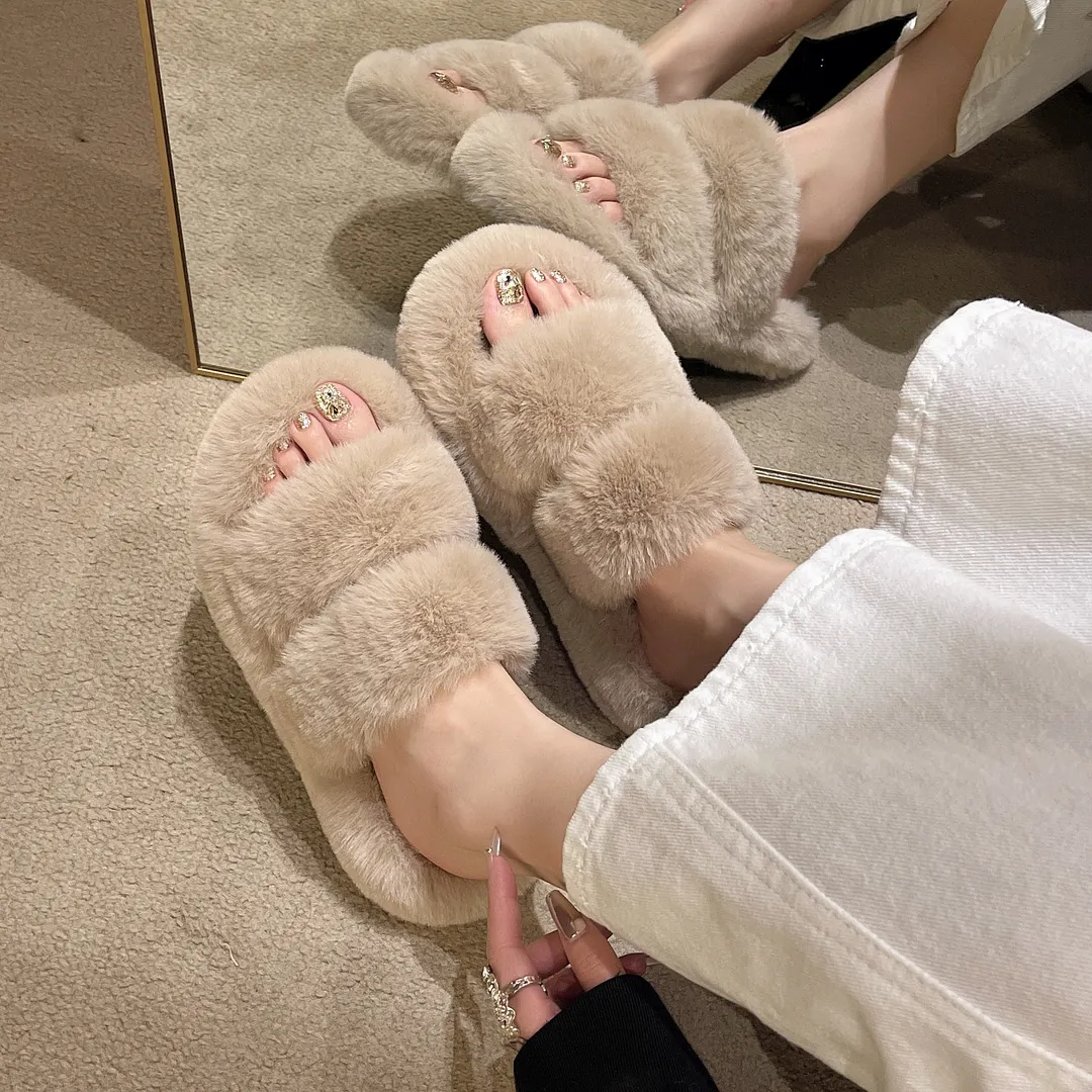 Yyvonne Slippers Women 2025 New Autumn And Winter Fashion Hairy Slippers Women Wear A Word Drag