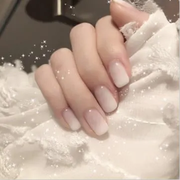 24pcs/set Fashion Laser Glitter False Nails Middle Long Silver Fire Pattern Full Nail Art Tips Girl Nail Accessories Fake Nails-Nail Inspo