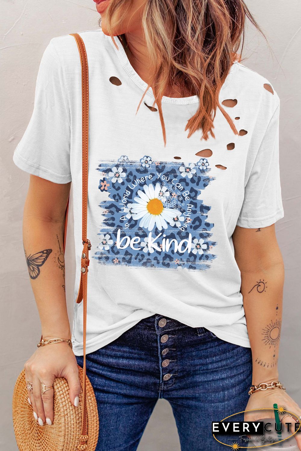 White Daisy Leopard Letter Print Ripped Short Sleeve T-shirt
