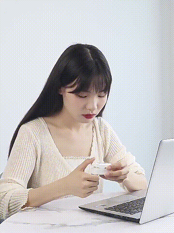 1700821342485543.gif 夹手.gif