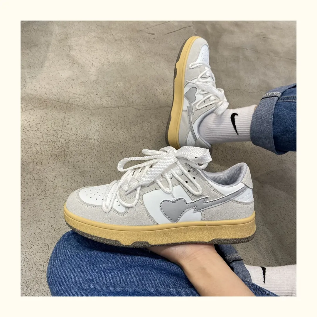 2022 Men Women Skateboard Sneakers Fashion Trainers Womens Chunky Dunk Sneakers Korean Tenis Female Lace Up Casual Shoes