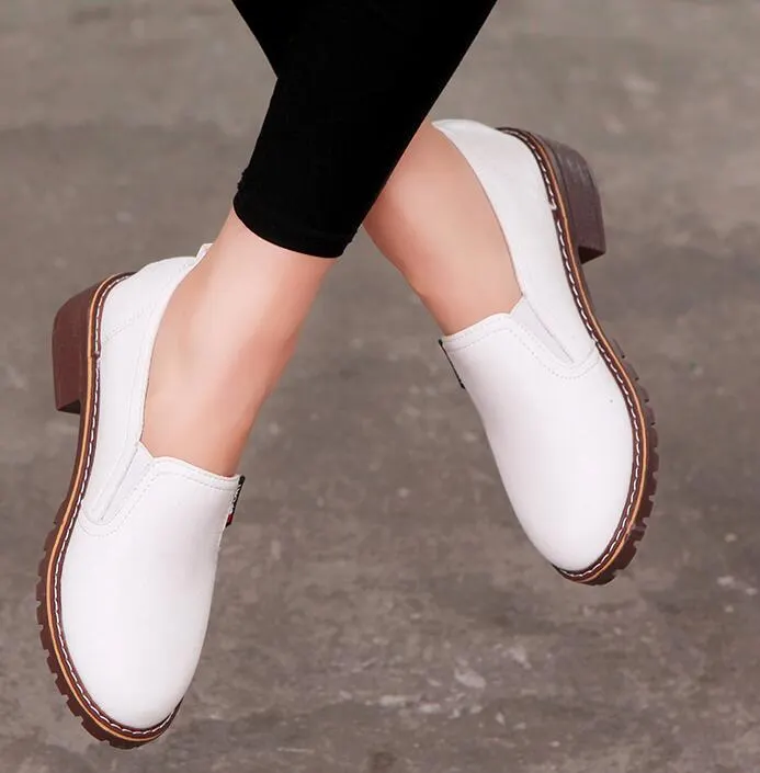 Women Flat Shoes Round Toe Lace-Up Oxford Shoes Woman Soft Leather Brogue Women Shoes B908