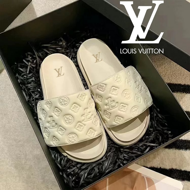 LOUIS VUITTON&reg; VINTAGE PAPUCS PUHA T&Eacute;PŐZ&Aacute;RAS TALPPAL