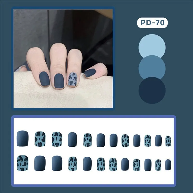24pcs/box Blue Dye With Sequins Decorated press on nail tips Frosted Square Head Short Wearable Full Cover fake nails with glue-Nail Inspo