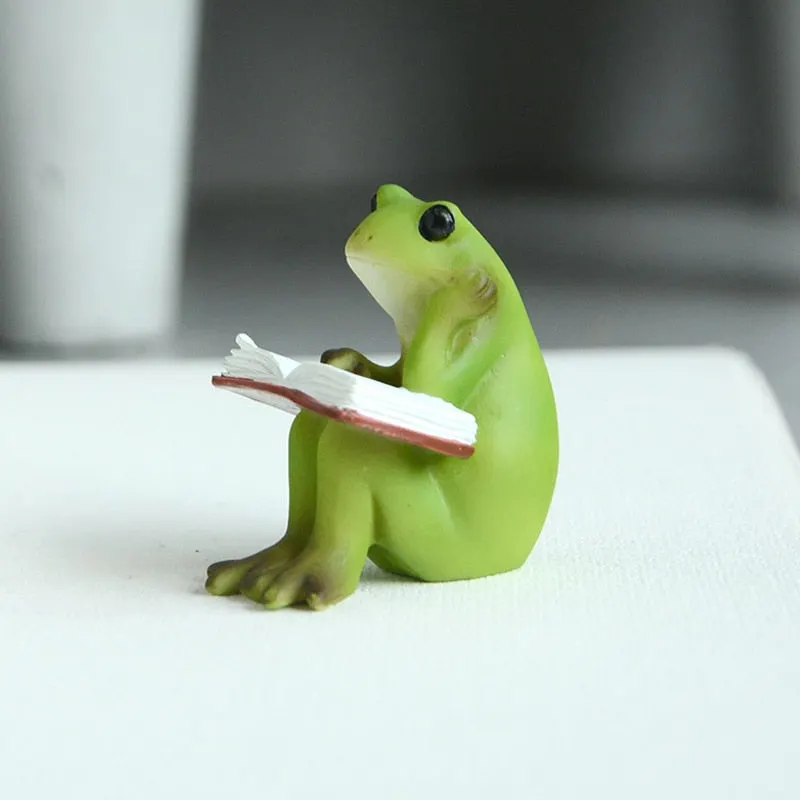 Resin Crafts Creative Frog Animal Figurine Maison et Jardin Decoration Home Micro Landscape Fairy Garden Ornament Birthday Gift