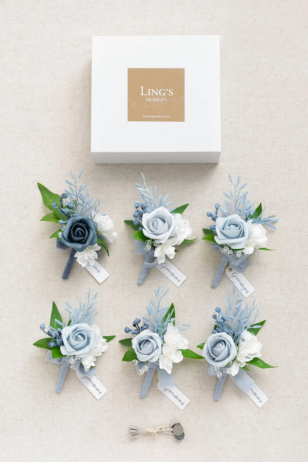 Boutonnieres in Romantic Dusty Blue