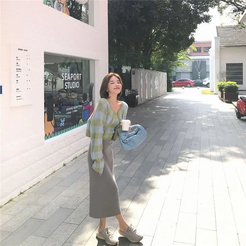 (2Pcs/set ) Korean Fashion Plaid Knitted Cardigan + Checkered Vest Two-piece Set Blusa De Frio Feminina Sueters De Mujer 1125-1