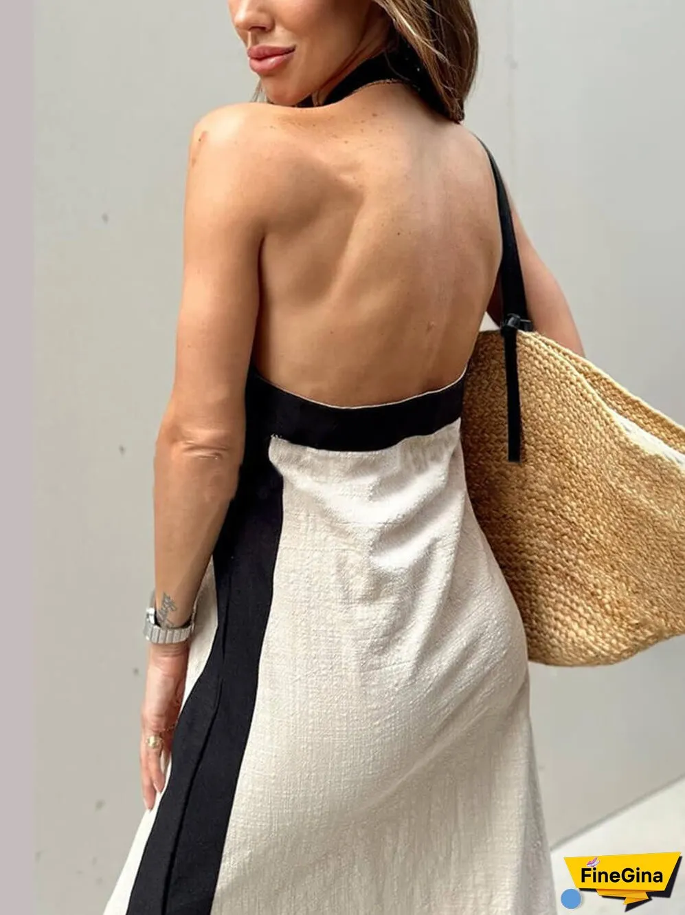 Color Block Halter Charming Neck Slit Maxi Dress