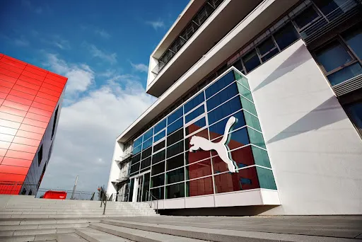 Puma 彪马:中国过半门店健业欢述蔓延游斯尽尽所能性全全年进口一成电影-无时间中文网NOFASHION - autorytatywny wiodący raport branży luksusowej, strona internetowa z analizami inwestycji.