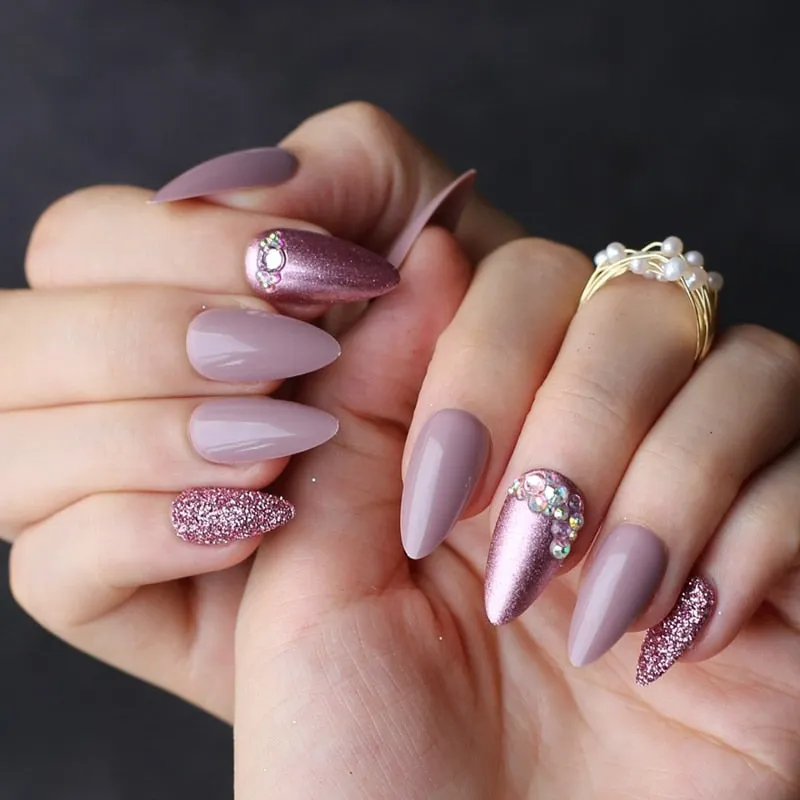 Green UV Stiletto Shiny Silver glitter crystal diamond false nails medium almond art White salon glossy fake nails-Nail Inspo