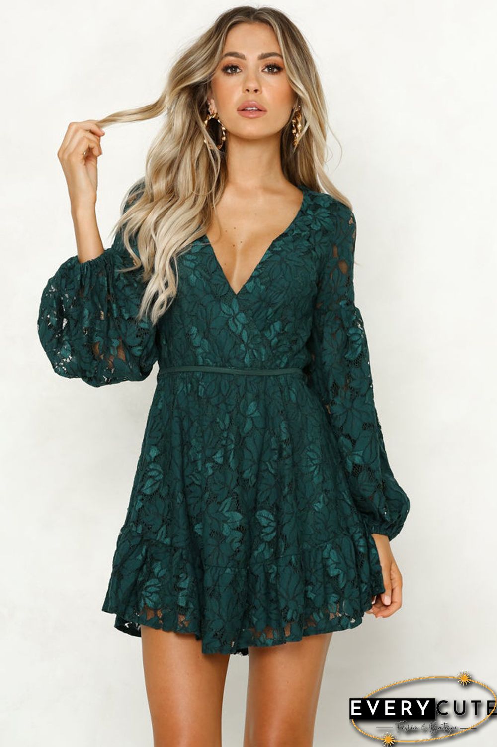 Sexy Backless V-Neck Balloon Sleeve Lace Dress