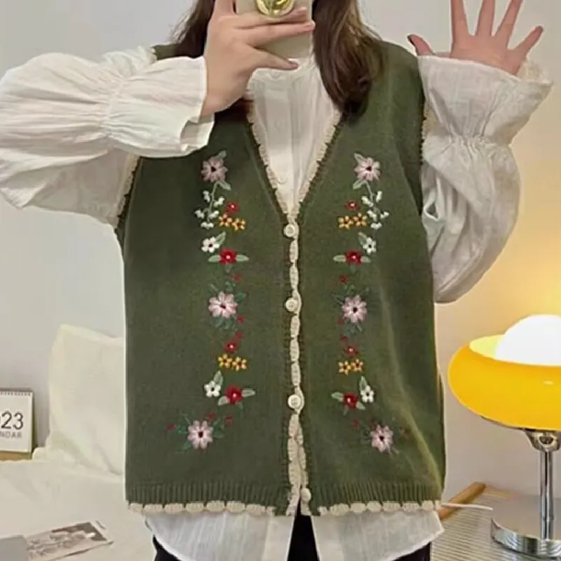 Churchf Churchf 2024 New Age Reduction Fold Wear Sleeveless Vest Top Korean V-Neck Embroidered Flower Knit Vest Women