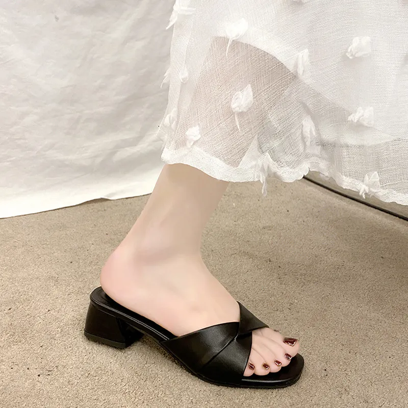 Breakj Breakj Small Square And Slippers Women 2025 Summer New Korean Version Of The Word Slippers Women's Literature And Art Simple External Wear Temperament