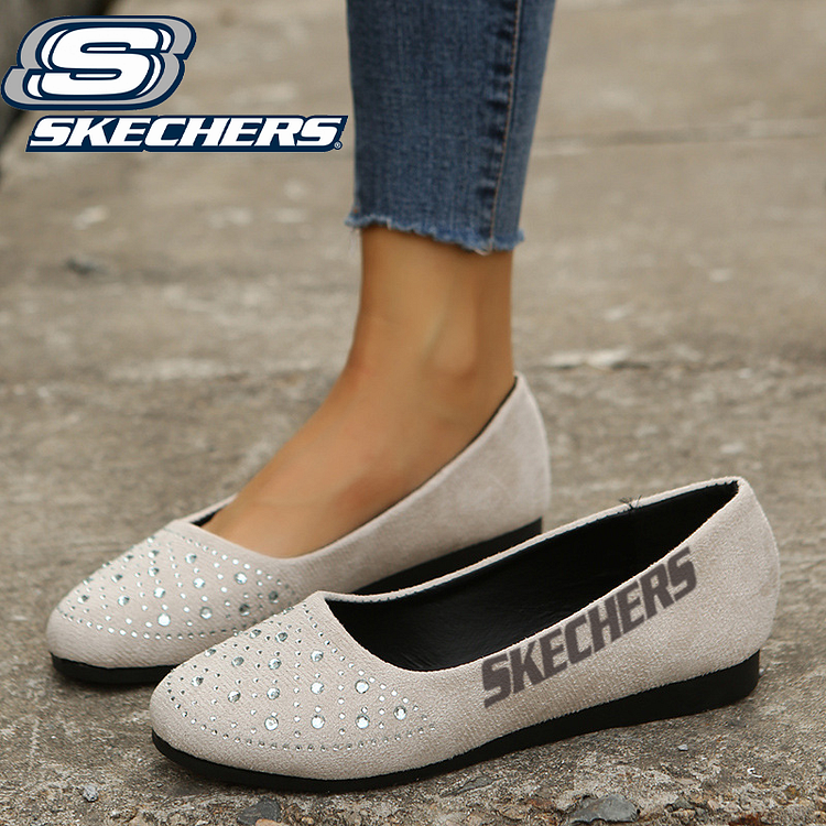 A SKECHERS&reg; K&Eacute;NYELMES NŐI ORTOP&Eacute;D CIPŐK ENYH&Iacute;TIK A L&Aacute;BF&Aacute;JDALMAKAT