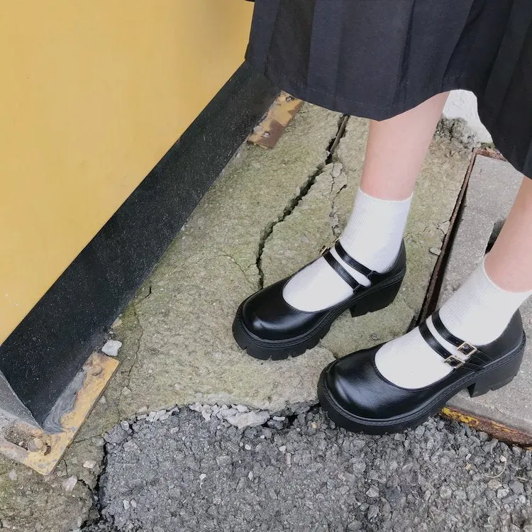Women Patent Leather Pumps Spring Autumn Mary Jane Shoes Women's Buckle Strap High Heels Retro Platform Lolita Heels 2021