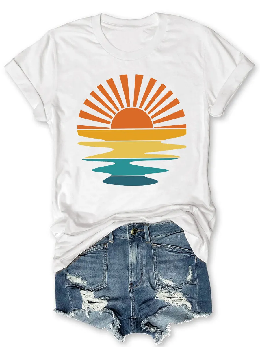 Retro Sunset Rays Wavy T-shirt