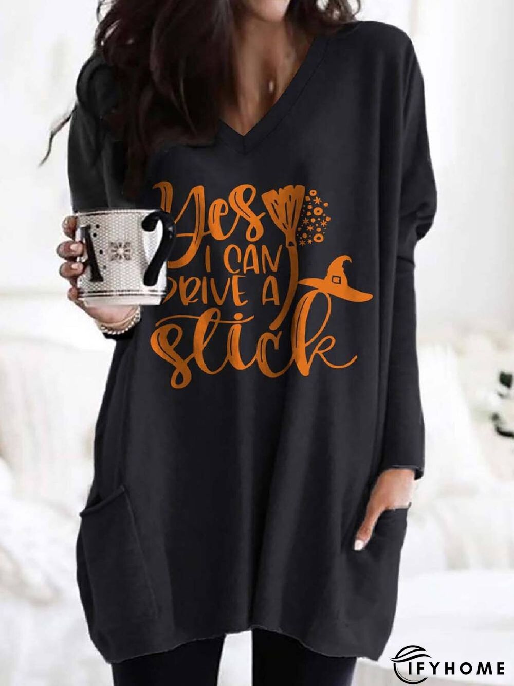 Regular Fit V Neck Letter Top | IFYHOME