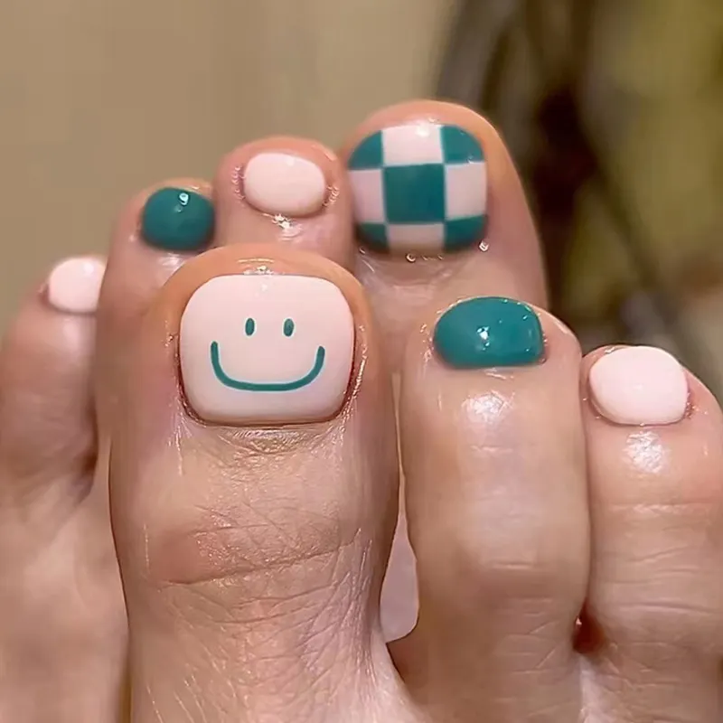 Churchf Churchf Smile Fresh Lake Green Checkerboard Nail Foot Style Small Fresh Nail Fake Nail Wear