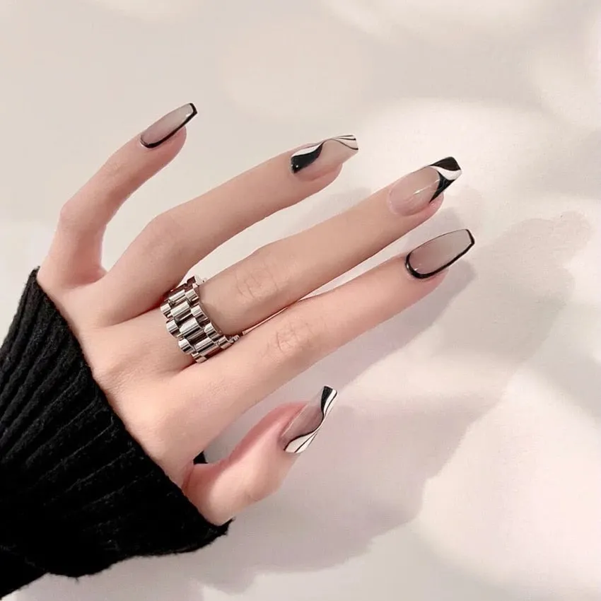 24Pcs Coffee Color With Grids Heart Designs False Nail Full Cover Fake Nails with Glue Detachable Wearable Manicure Nail Tips-Nail Inspo