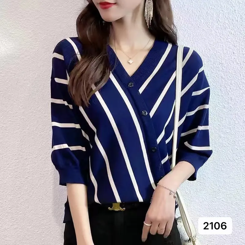 Uveng Uveng Striped Bottom Shirt Top 2023 Summer New Temperament V-Neck Five-Sleeve Ice Silk T-Shirt Knitted Shirt Tide