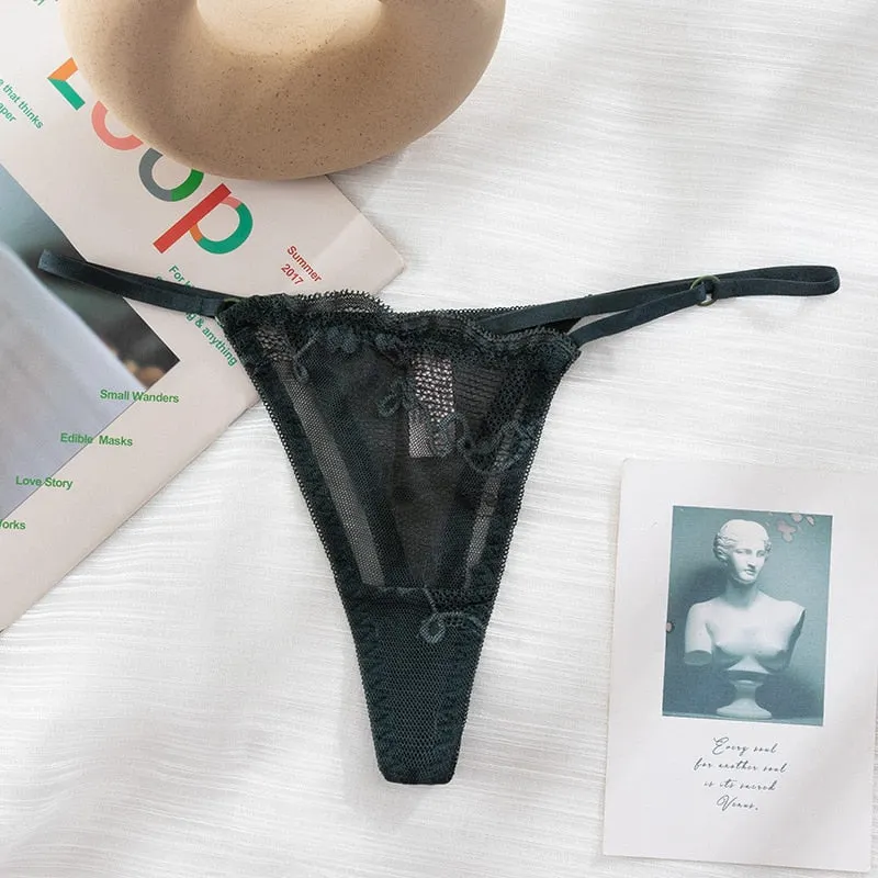 European Style Thong Sexy Lace Panties Fashion Hollow Out Comfort T-String Low Waist Seamless Underpants Female Sexy Lingerie