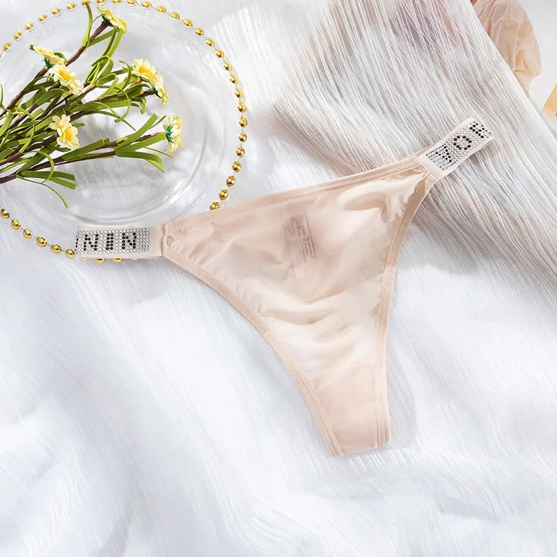 European Style Thong Sexy Lace Panties Fashion Hollow Out Diamond Comfort T-String Low Waist Seamless Underpants Female Lingerie