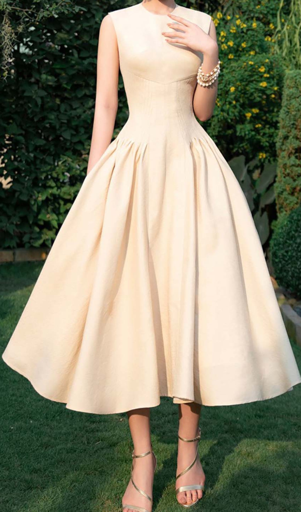 Sleeveless Corset Midi Dress In Beige Flowering Girl