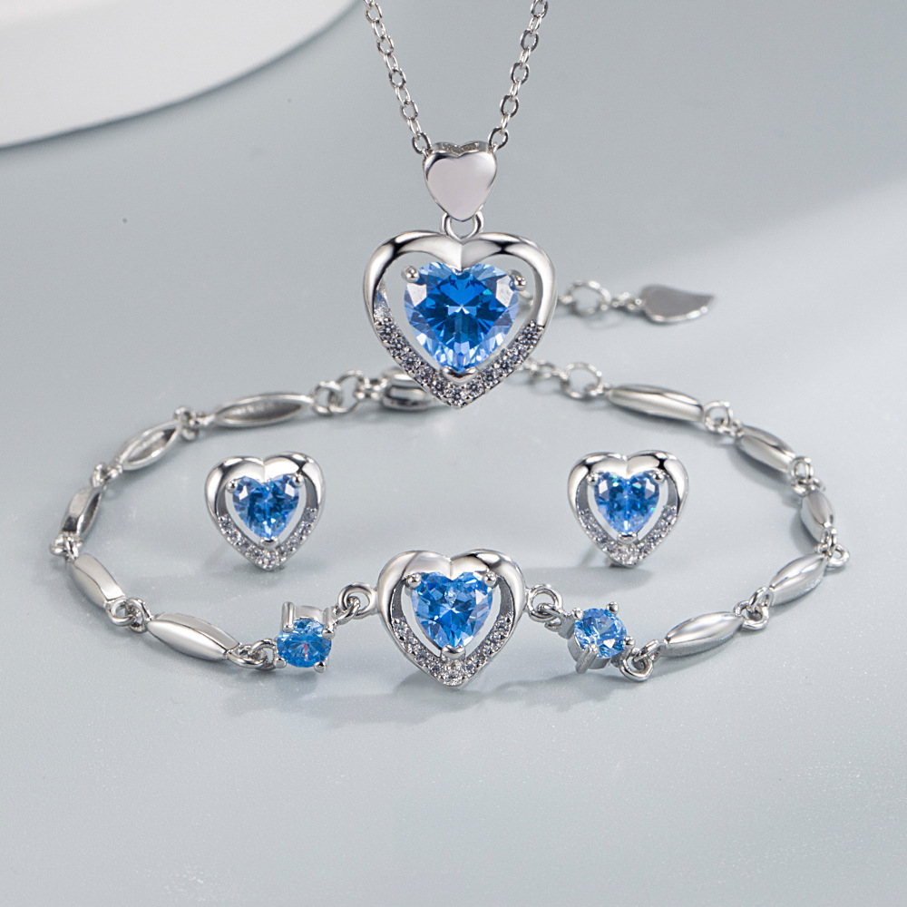 Ocean Eternal Heart Necklace Women's Korean Style Light Luxury Niche Love Shape Pendant Necklace Earrings Bracelet Three-Piece Set