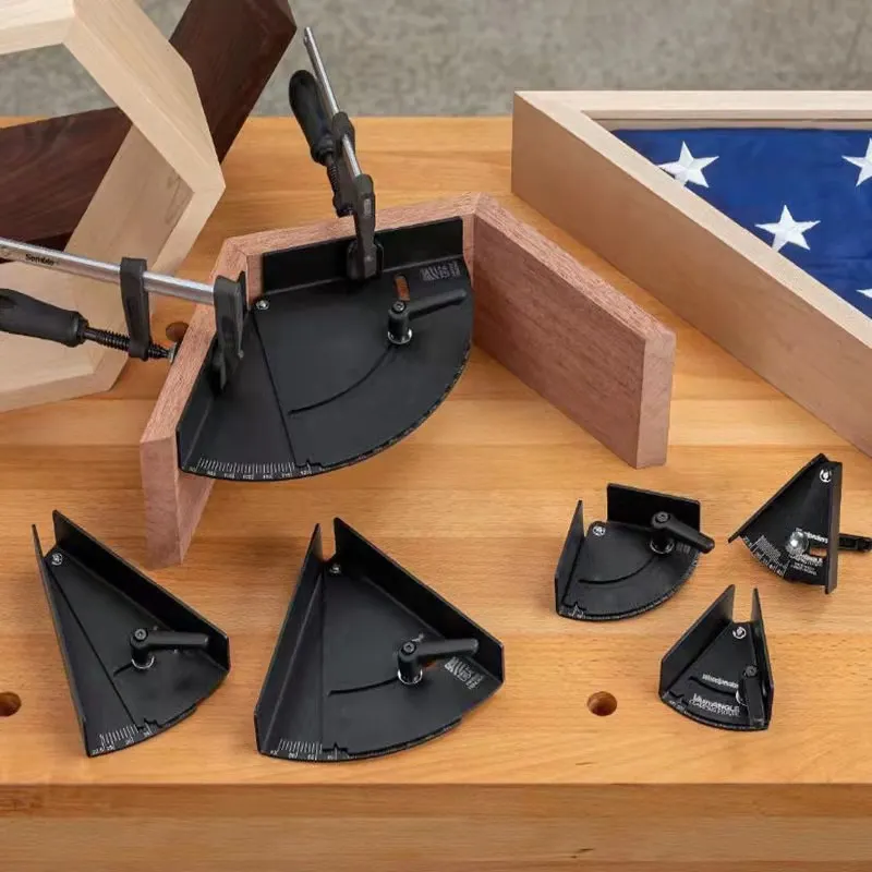 SAKER&reg; Adjustable Corner Clamping