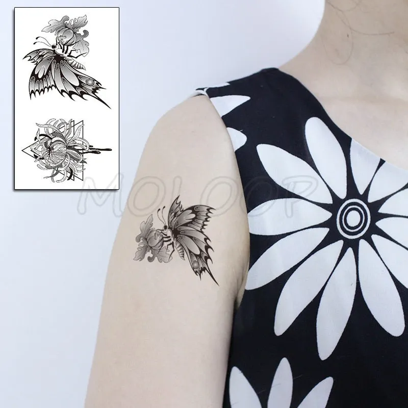 Water Transfer Tattoo Sexy Running Horse Anime Tattoo Body Art Waterproof Temporary Fake Flash Tattoo for Man Woman 10.5*6cm