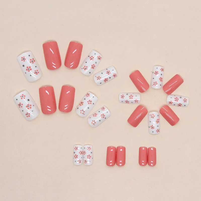 Churchf Churchf And Long Fashion European Square Nail Fake Nails Lovely Pink Tender Girl Flower Flower Wear A Finished Products