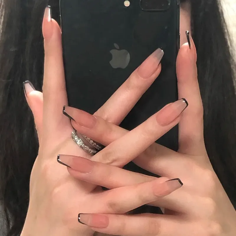24Pcs Coffee Color With Grids Heart Designs False Nail Full Cover Fake Nails with Glue Detachable Wearable Manicure Nail Tips-Nail Inspo