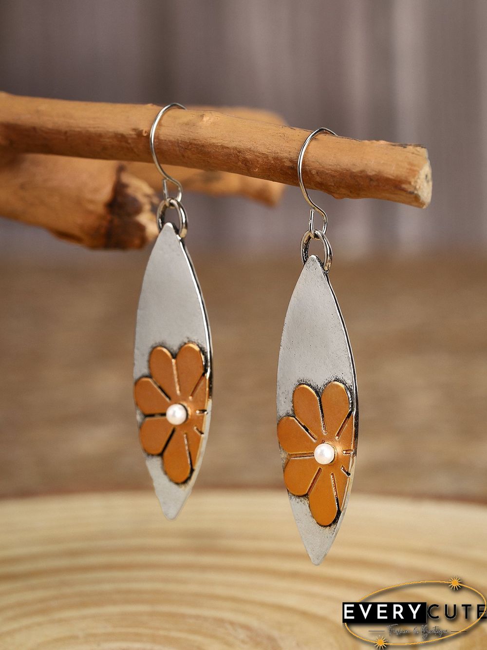 Vintage Flower Alloy Earrings