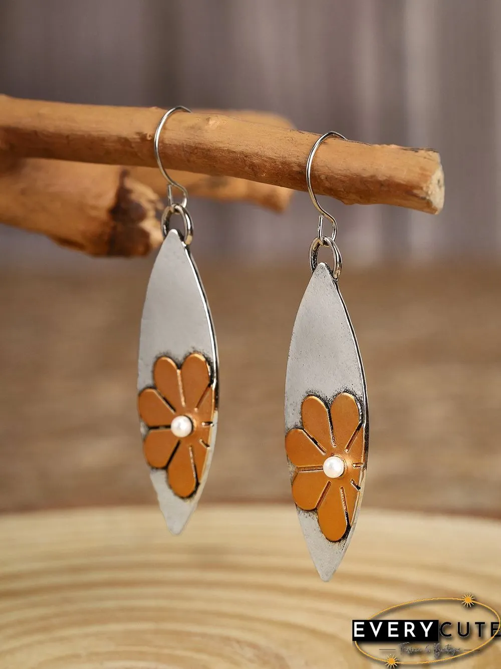 Vintage Flower Alloy Earrings