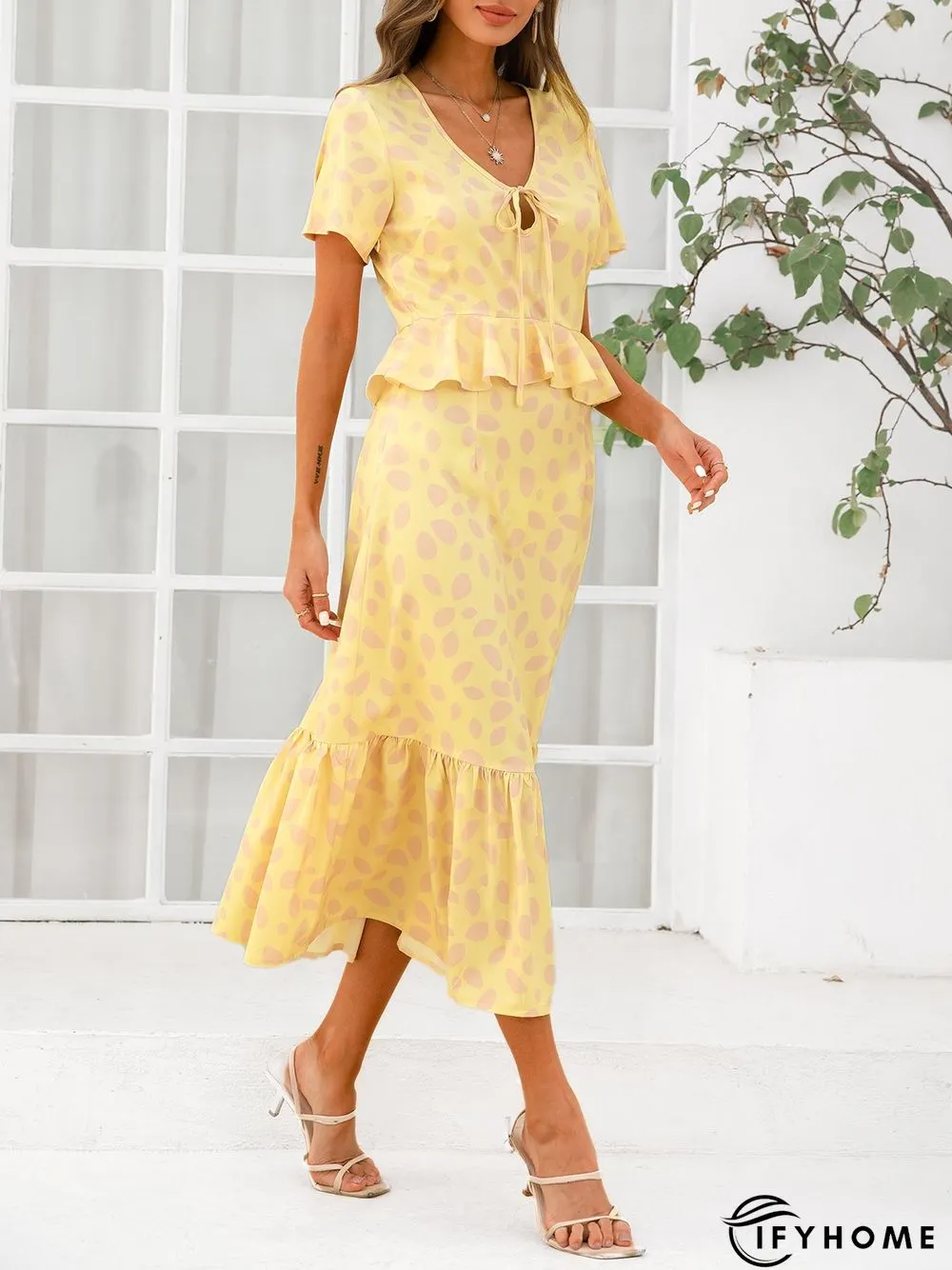 Floral V Neck Short Sleeve Weaving Dress | IFYHOME