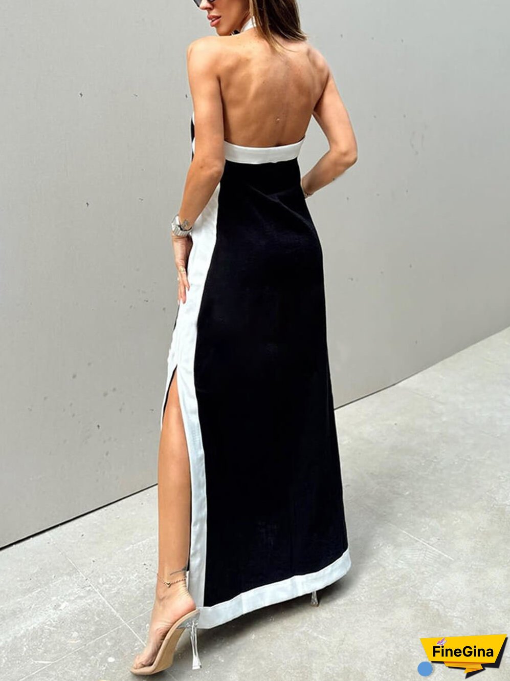 Color Block Halter Charming Neck Slit Maxi Dress