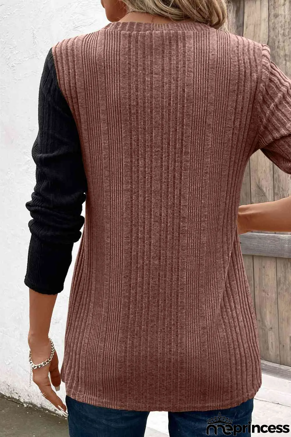 Modern and Versatile Tank top
