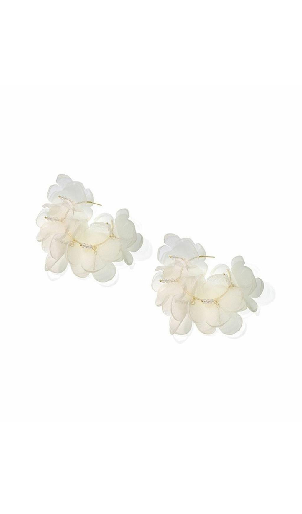 Amerigo White Artificial Water Earrings Flowering Girl
